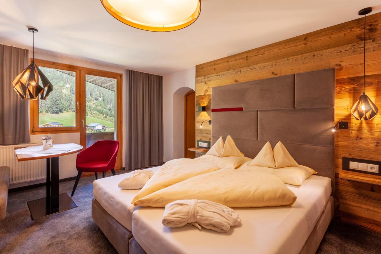 สปอร์ต แอนด์ ไวทัลโฮเทล แบชมานน์ Hotel การ์กเอลเลิน ภายนอก รูปภาพ
