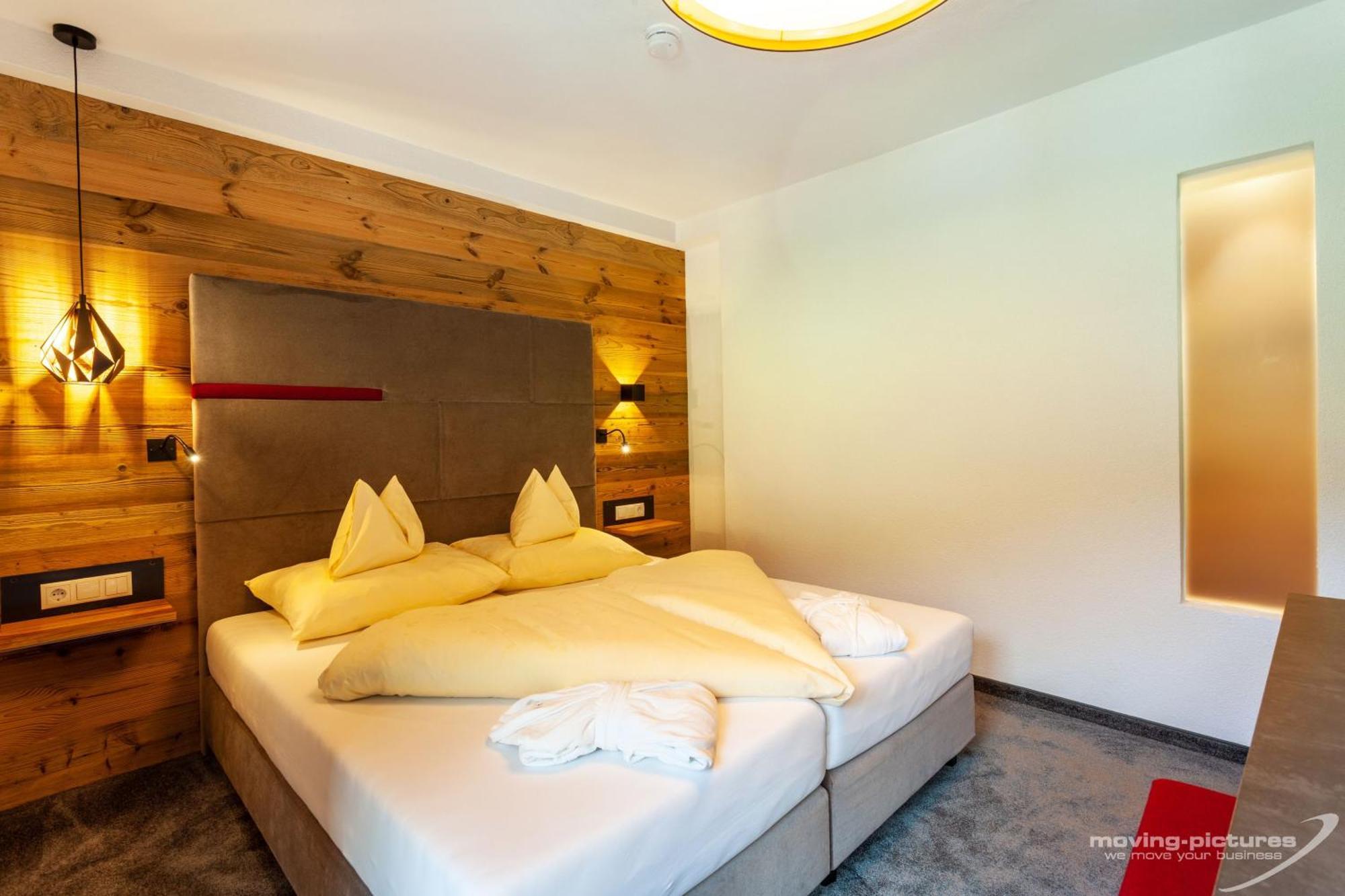 สปอร์ต แอนด์ ไวทัลโฮเทล แบชมานน์ Hotel การ์กเอลเลิน ภายนอก รูปภาพ